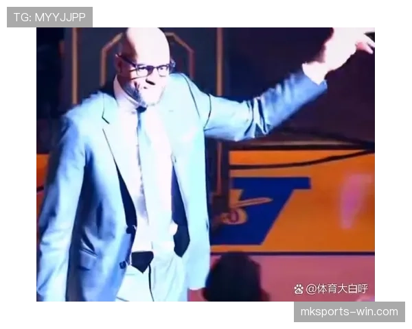 安德烈·伊戈达拉防守切换提升球队关键回合表现