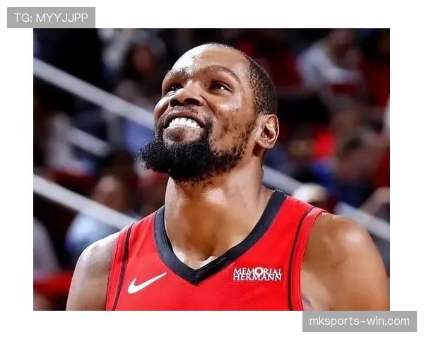 杜兰特关键挡拆拉开进攻空间 提升球队得分效率